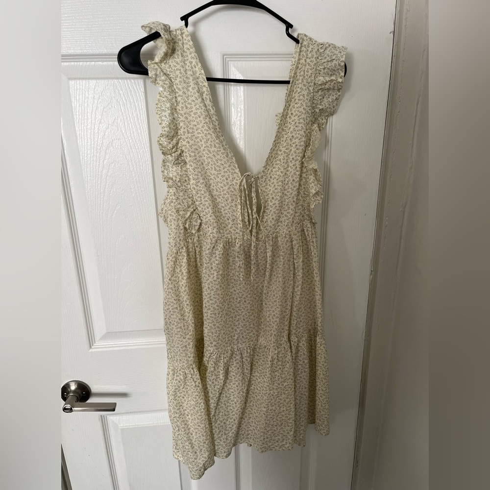 Light Yellow Dainty Floral Detail Flutter Sleeve Tie Back Dress